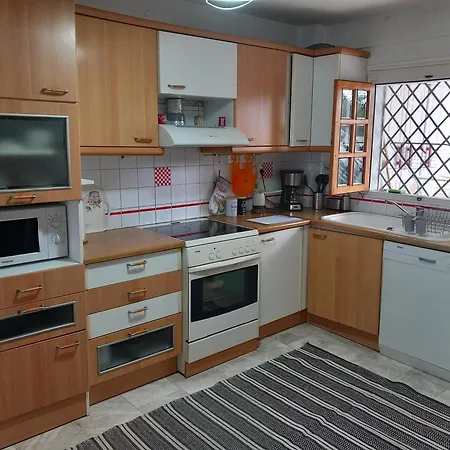 κοντά στην κλινική αγ λουκα Apartmán *
